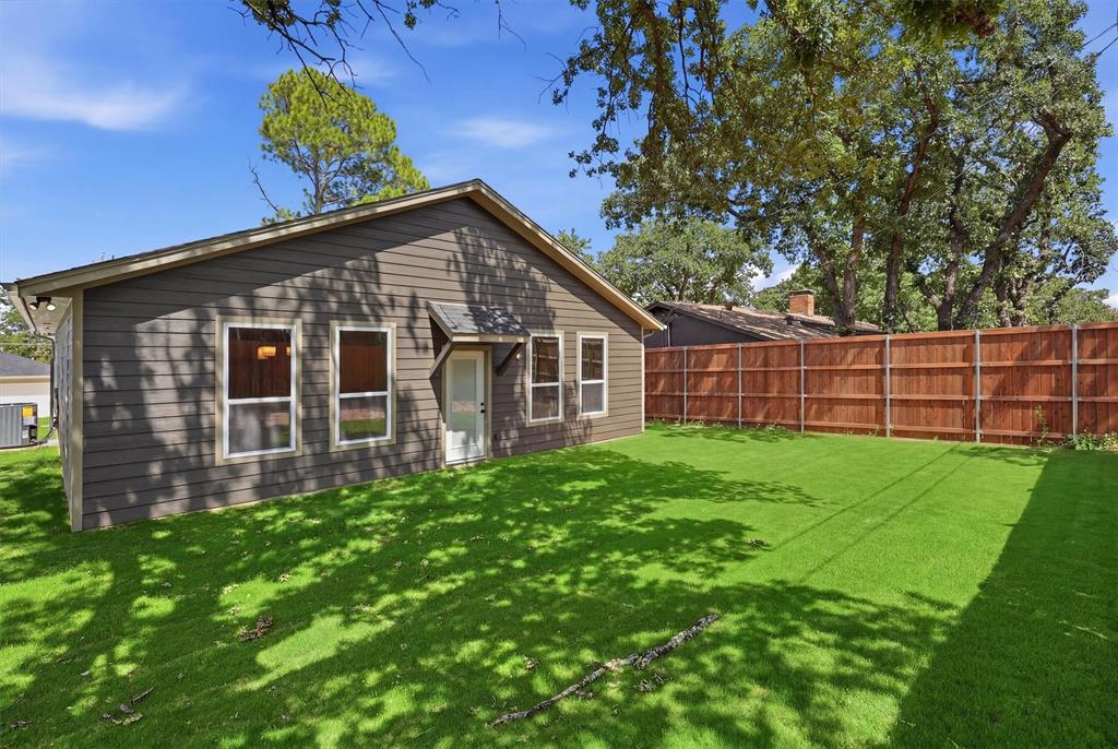 810 Branding Iron Trail Property Photo 24