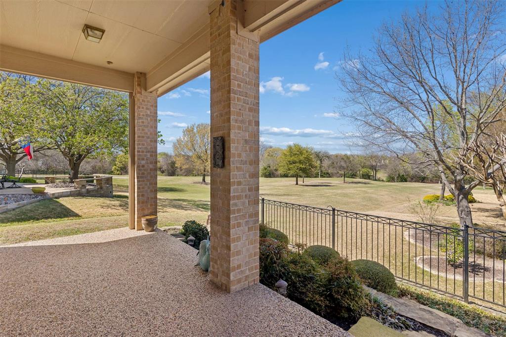 379 Southern Hills Drive Property Photo 1