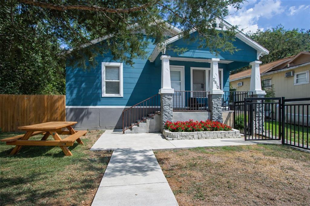 2910 20th Street Property Photo 1