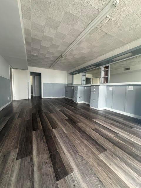 115 E 1st Street Property Photo 4