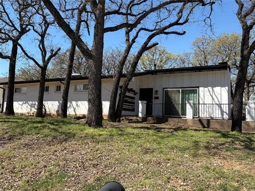 1121 Wade Drive Property Photo 1