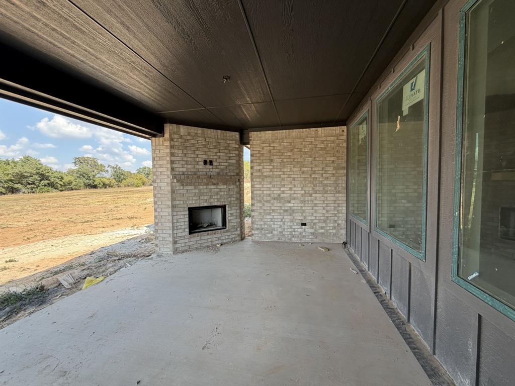 112 Loveta Lane Property Photo 2