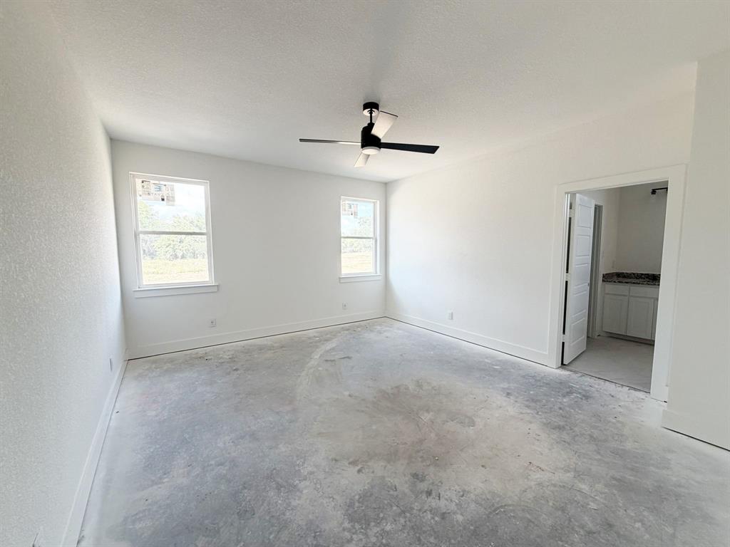 112 Loveta Lane Property Photo 13