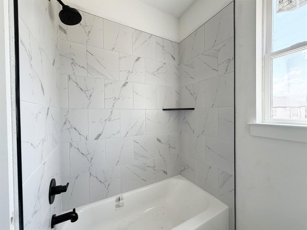 112 Loveta Lane Property Photo 18