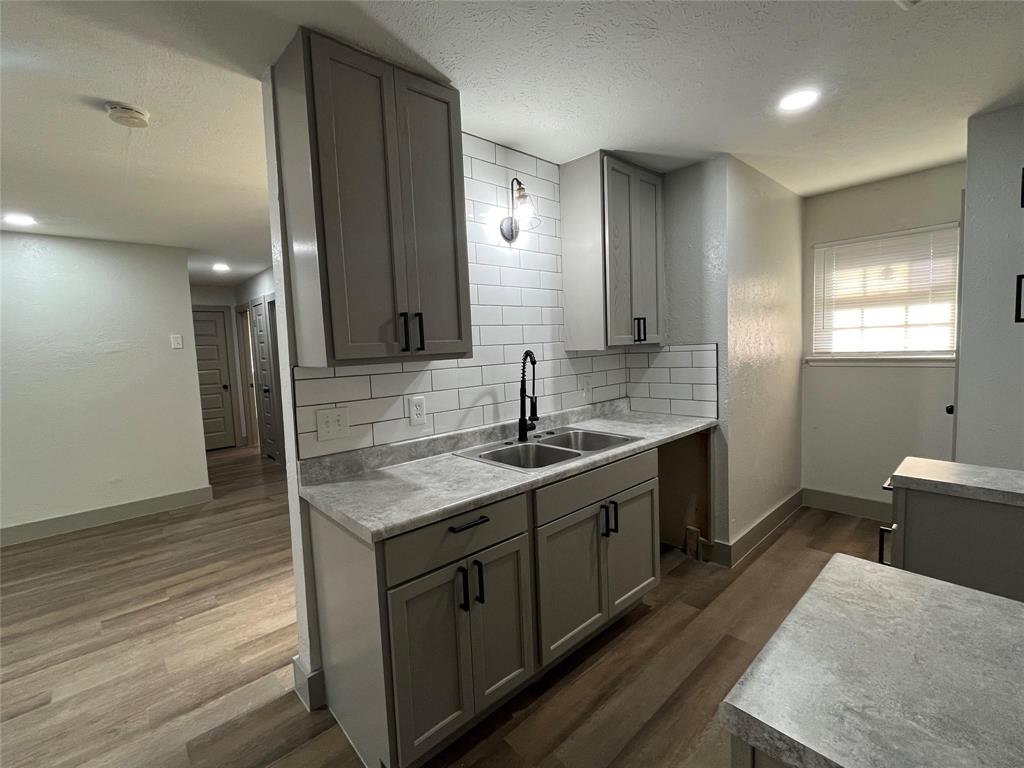 3982 Granite Hill Drive Property Photo 9