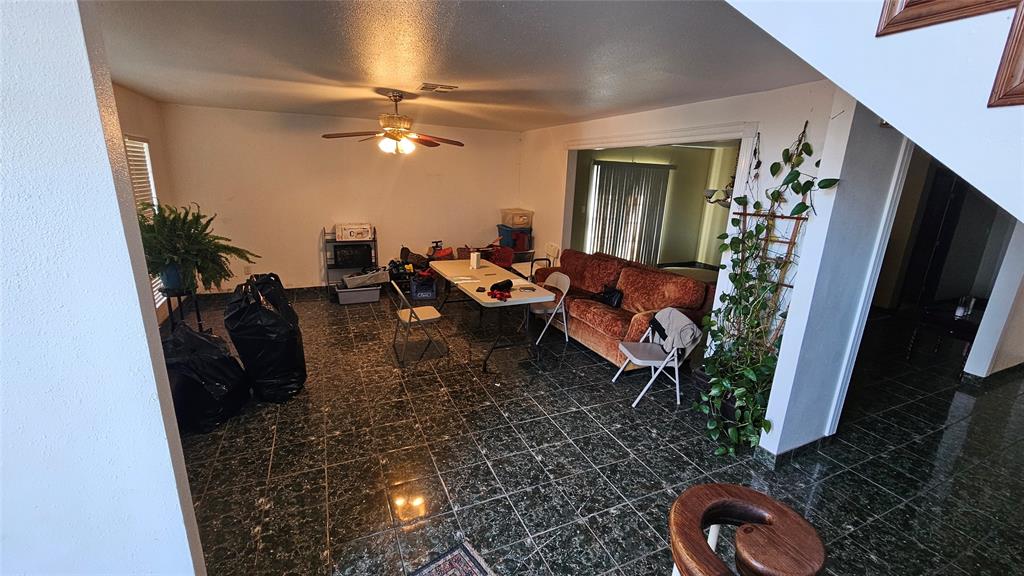 8736 Johns Road Property Photo 4