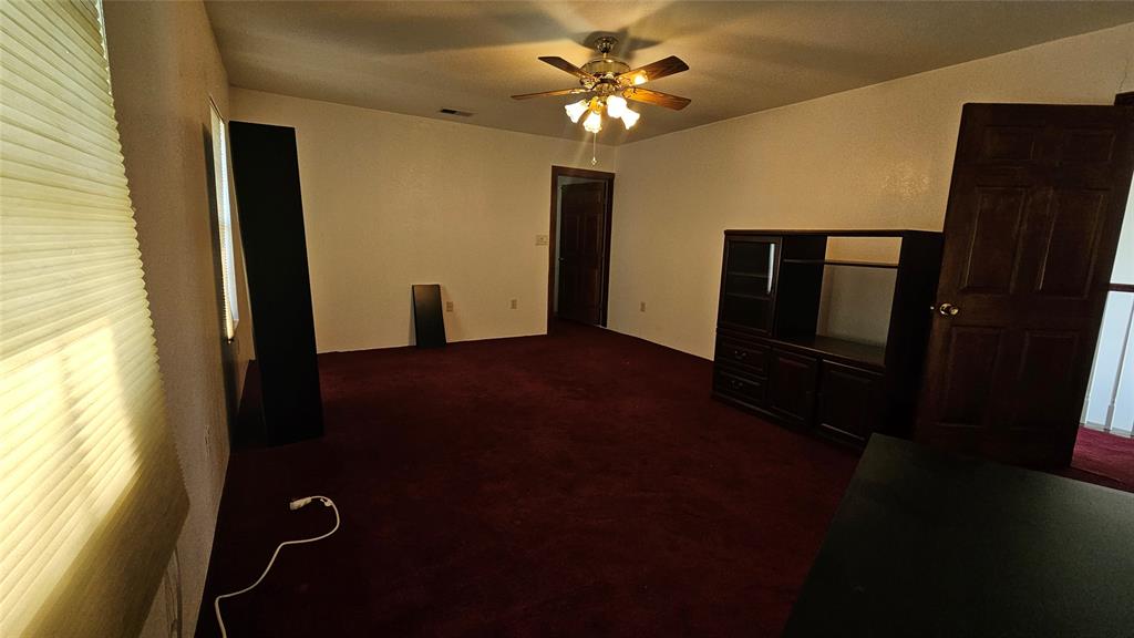 8736 Johns Road Property Photo 10