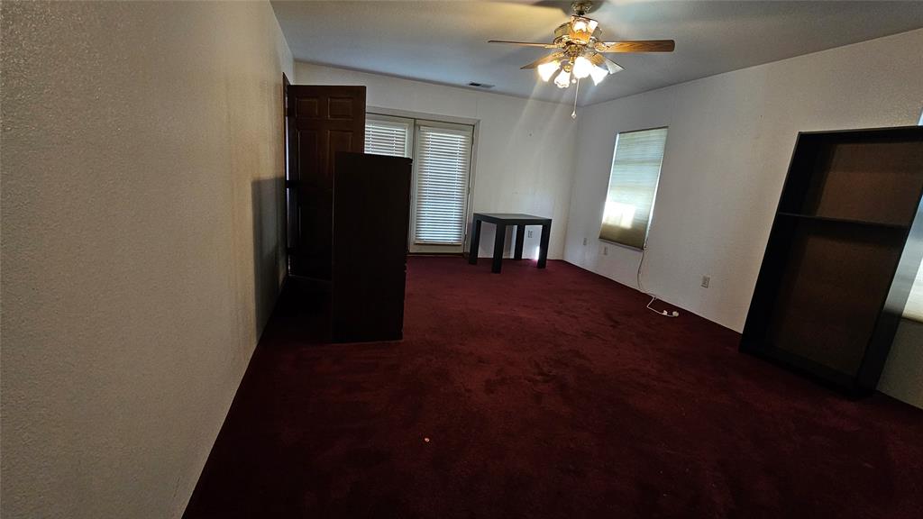 8736 Johns Road Property Photo 14