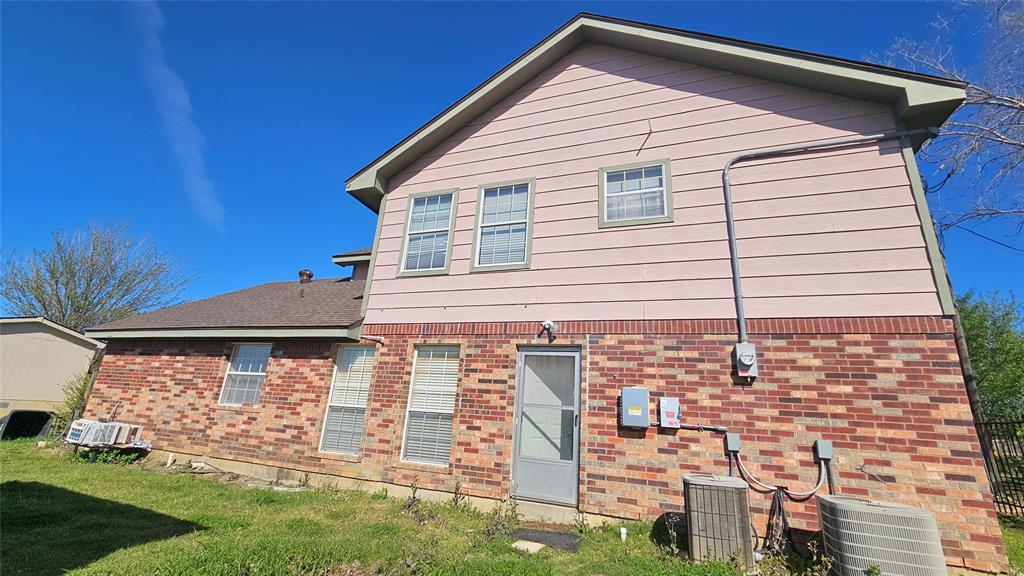 8736 Johns Road Property Photo 24