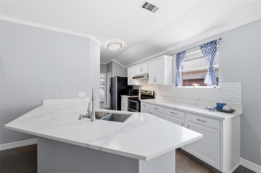 206 Piccadilly Circle Property Photo 19