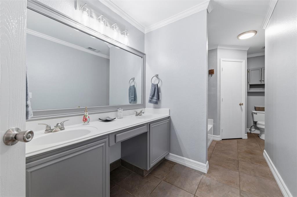 206 Piccadilly Circle Property Photo 30