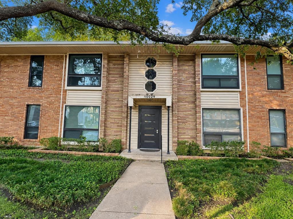 10029 Regal Park Lane 212 Property Photo 1