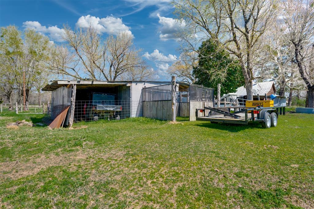 48 County Road 2360 Property Photo 16