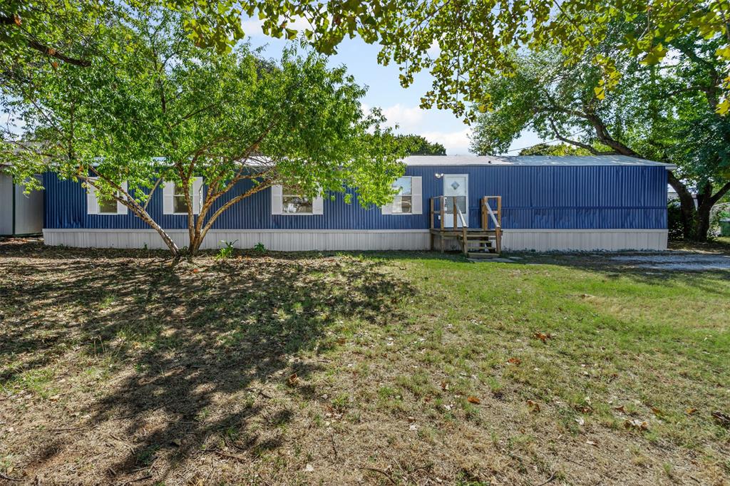 6525 Blue Water Court Property Photo 2