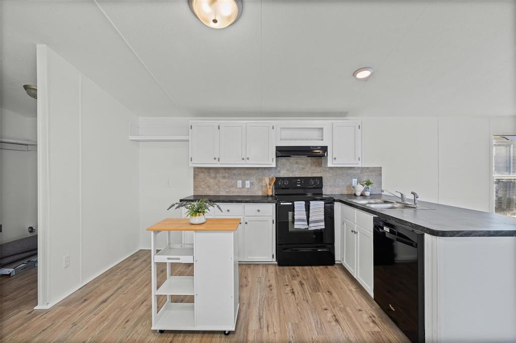 6525 Blue Water Court Property Photo 8