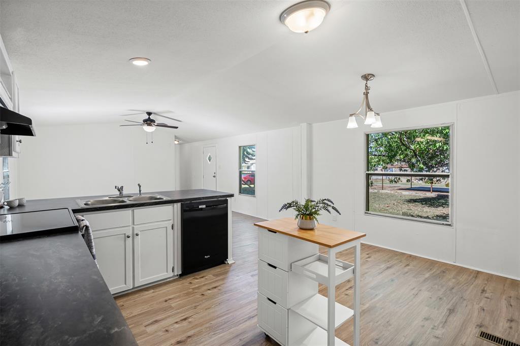 6525 Blue Water Court Property Photo 10