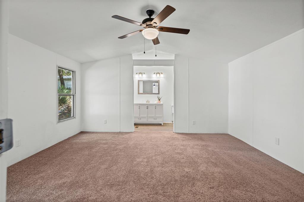 6525 Blue Water Court Property Photo 12