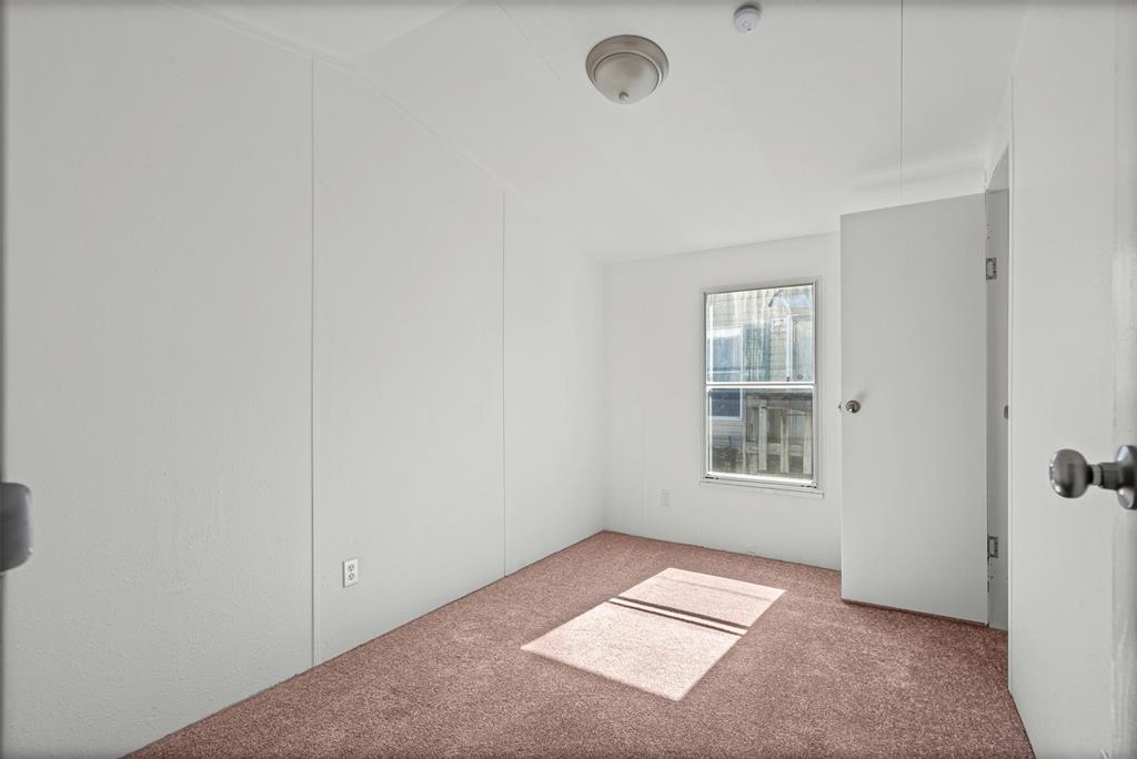 6525 Blue Water Court Property Photo 18