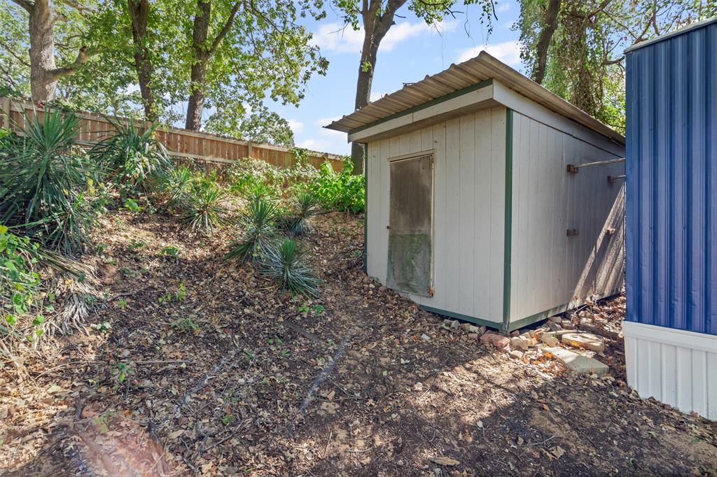 6525 Blue Water Court Property Photo 21