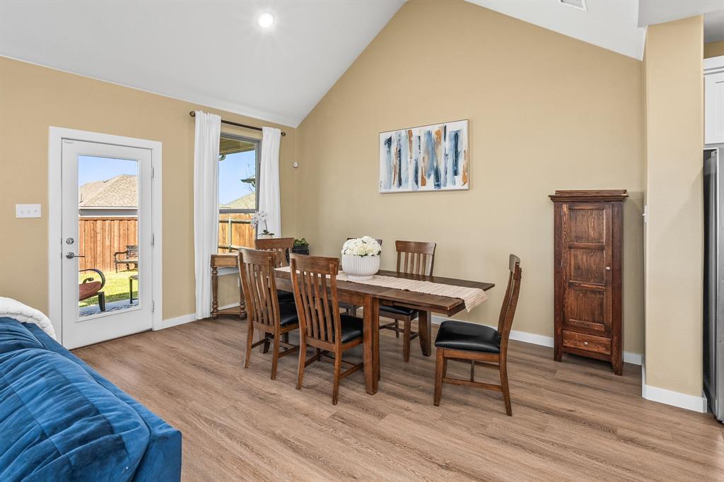 4017 Mapleleaf Pass Property Photo 11