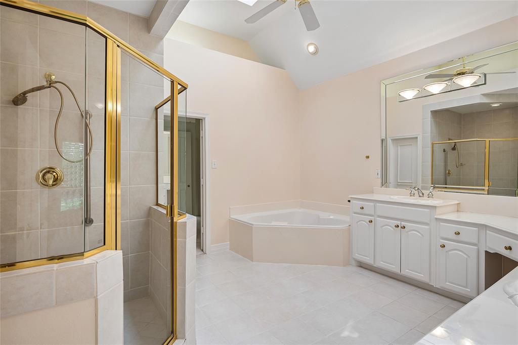 622 Regency Crossing Property Photo 21