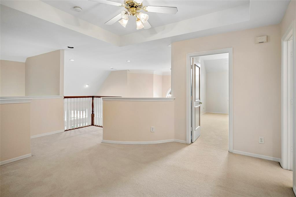 622 Regency Crossing Property Photo 24