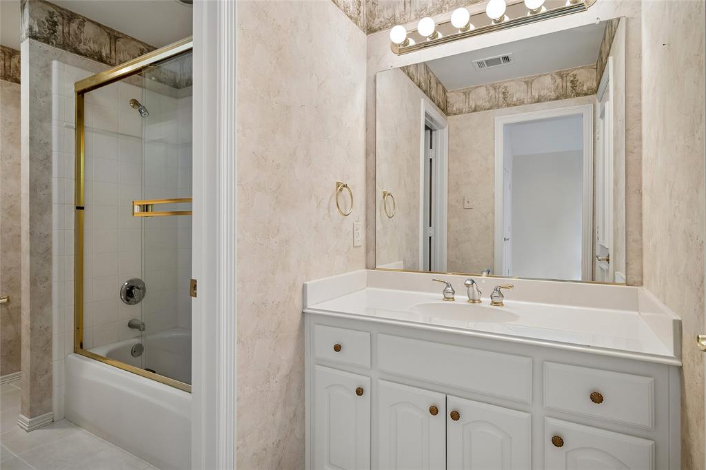 622 Regency Crossing Property Photo 28