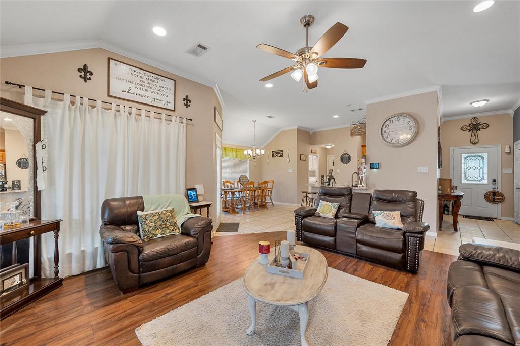 211 Desert Sky Drive Property Photo 5