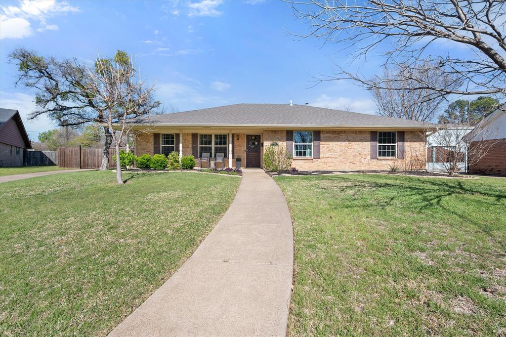 1415 Moss Rose Circle Property Photo 1