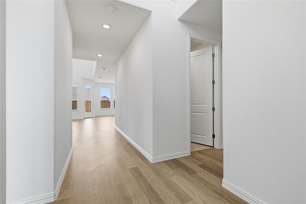 1309 Huntington Drive Property Photo 2