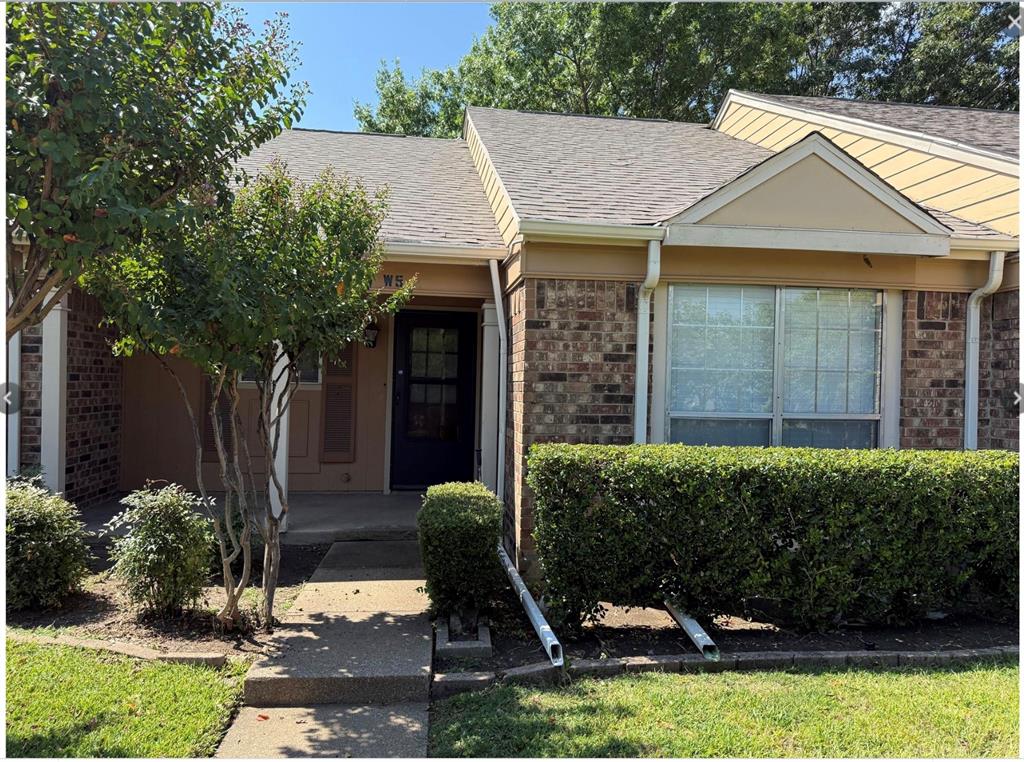 2500 E Park Boulevard W5 Property Photo 1