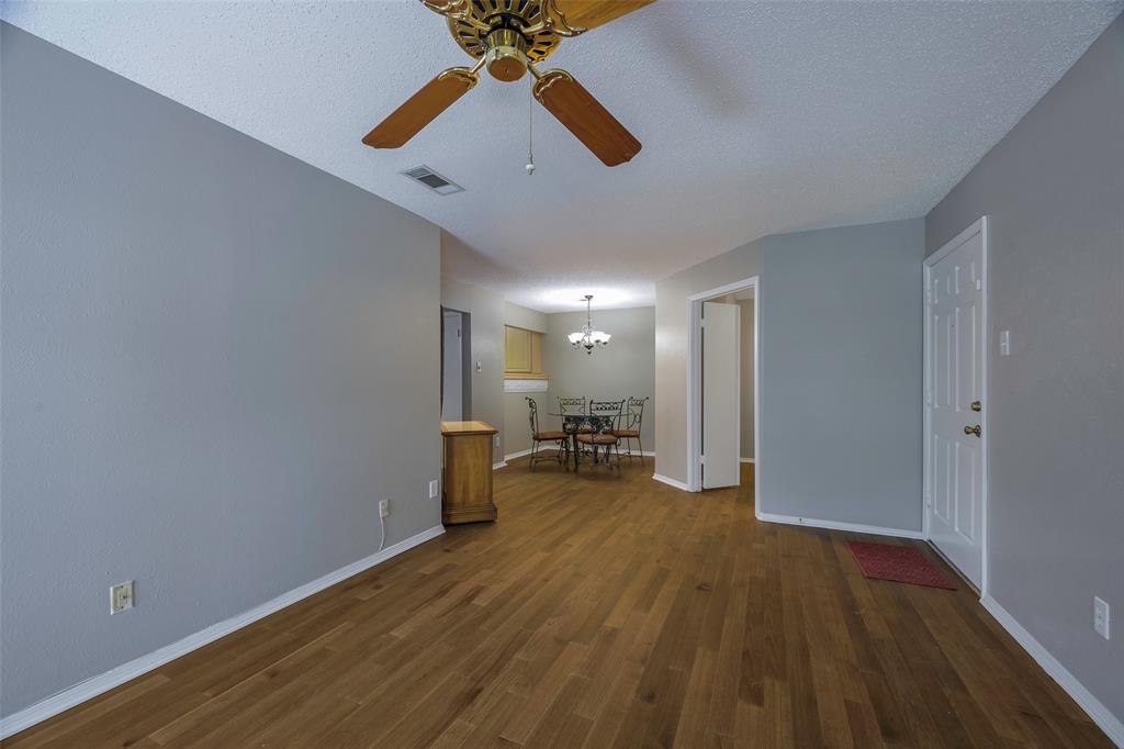 18333 Roehampton Drive 1412 Property Photo 4