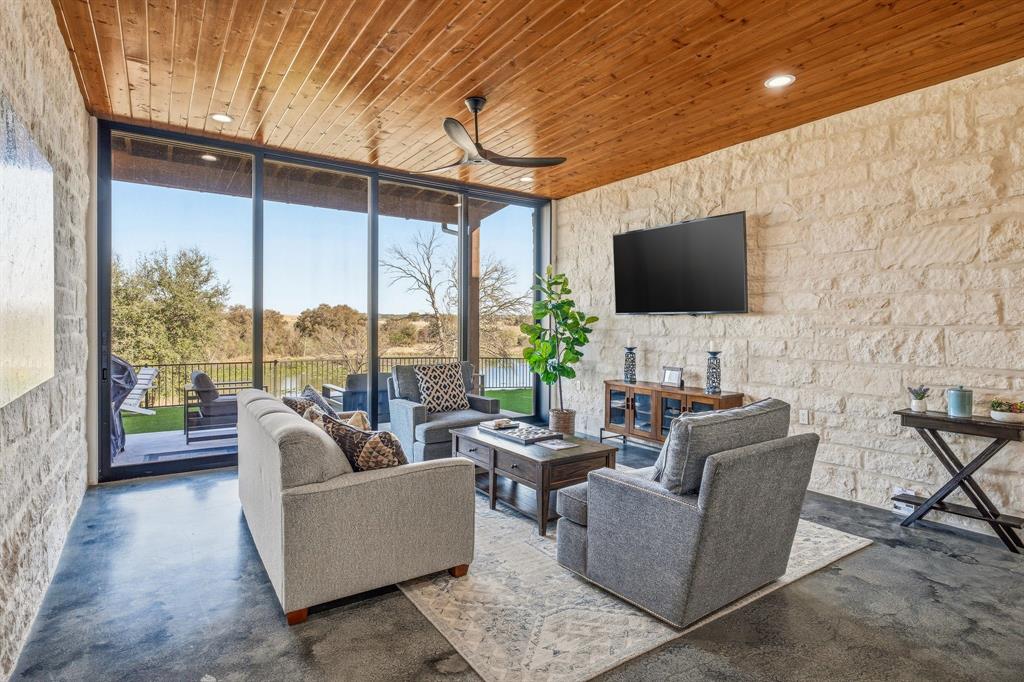 380 Ryan Joe Circle Property Photo 16