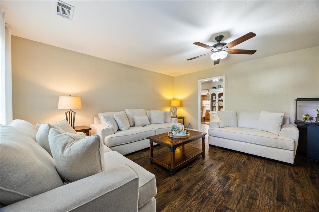 1110 Tosch Lane Property Photo 4