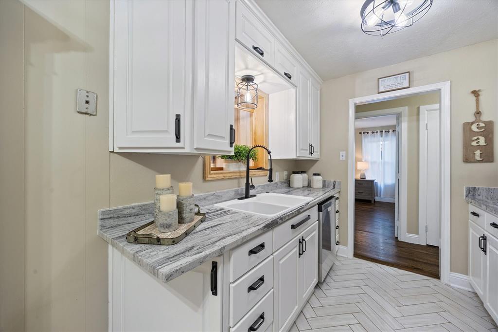 1110 Tosch Lane Property Photo 7