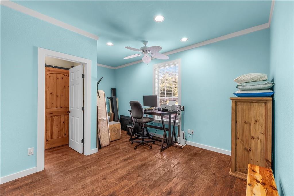 1128 W Lake Drive Property Photo 20
