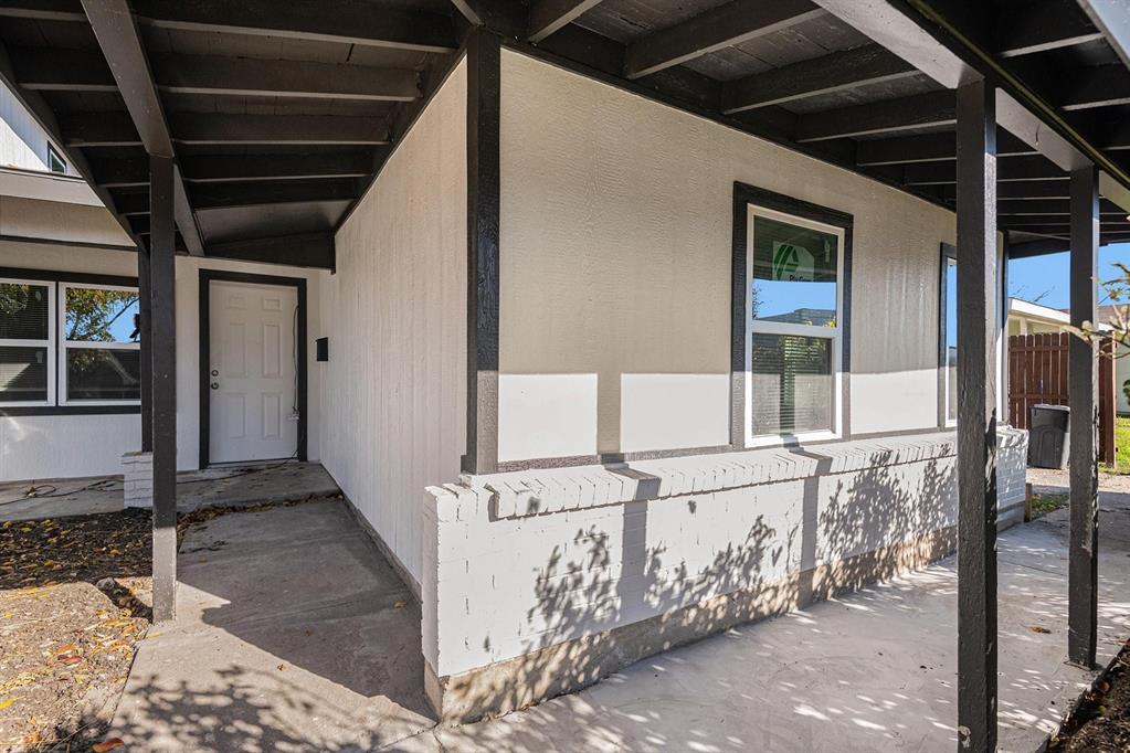 406 Dawson Circle Property Photo 2