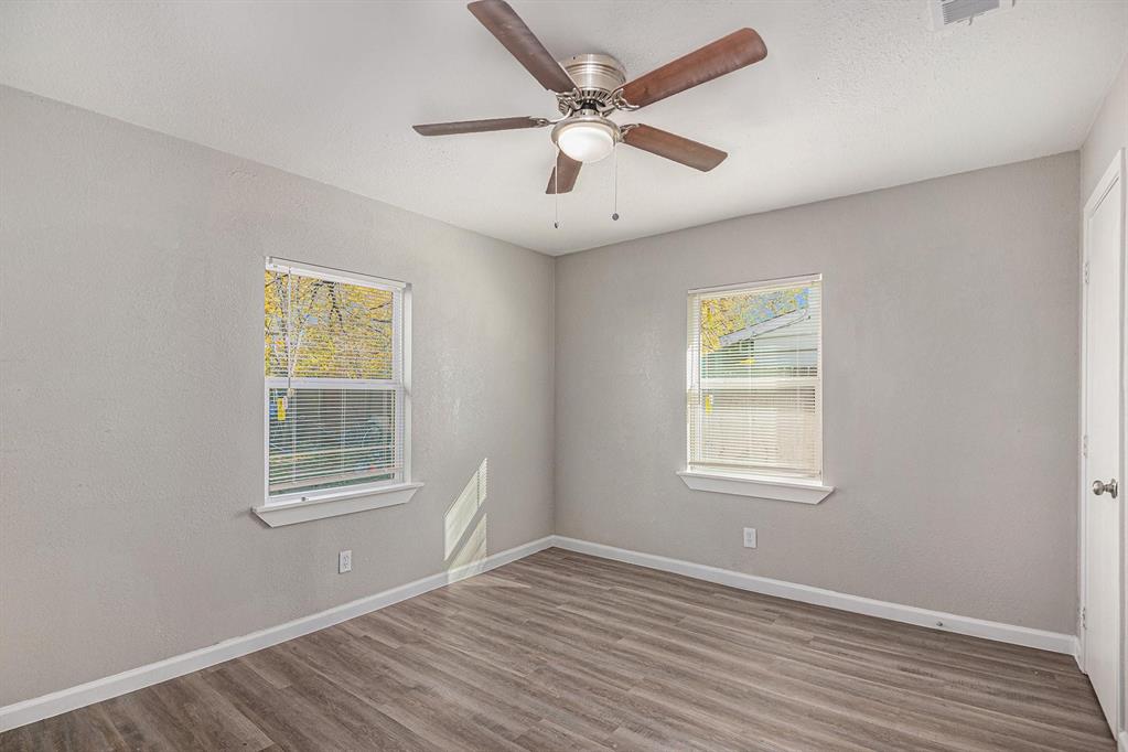 406 Dawson Circle Property Photo 18