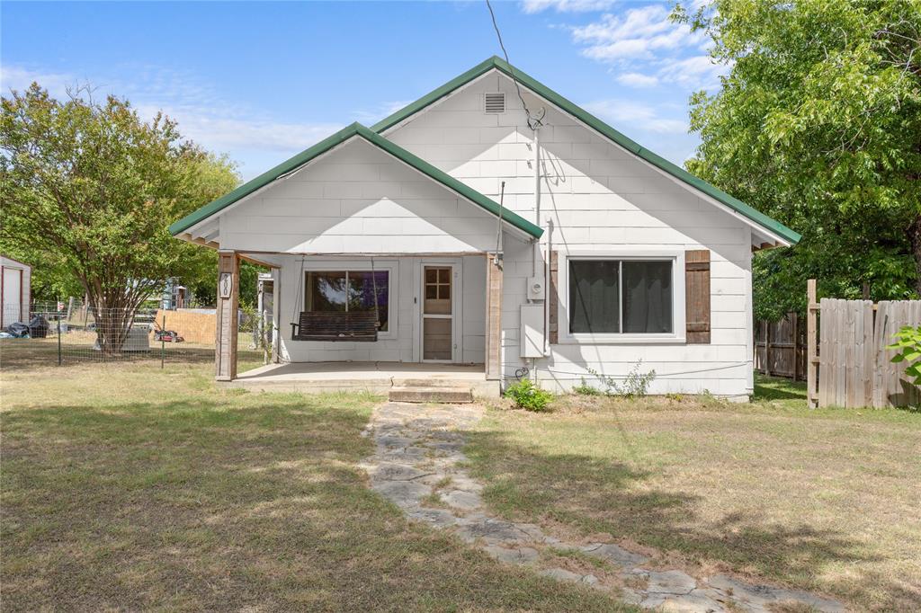 200 S Cleveland Property Photo 3