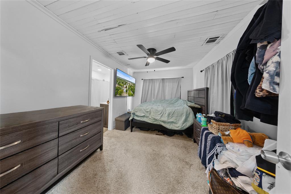 200 S Cleveland Property Photo 8