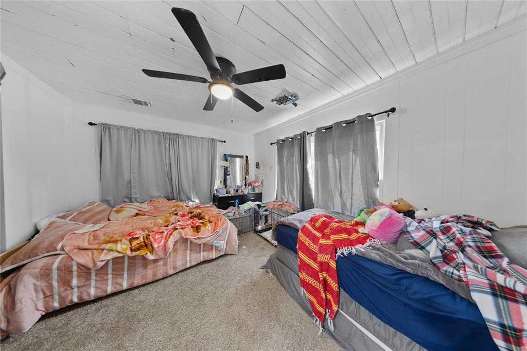 200 S Cleveland Property Photo 11