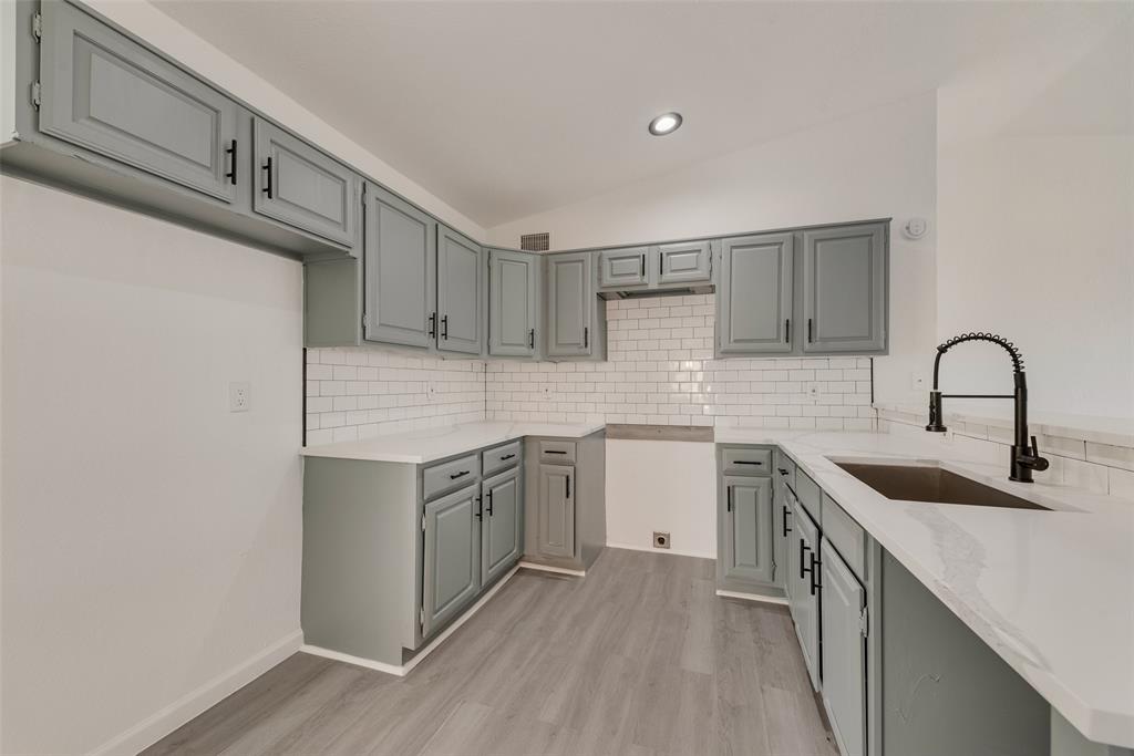3217 Mahan Circle Property Photo 6