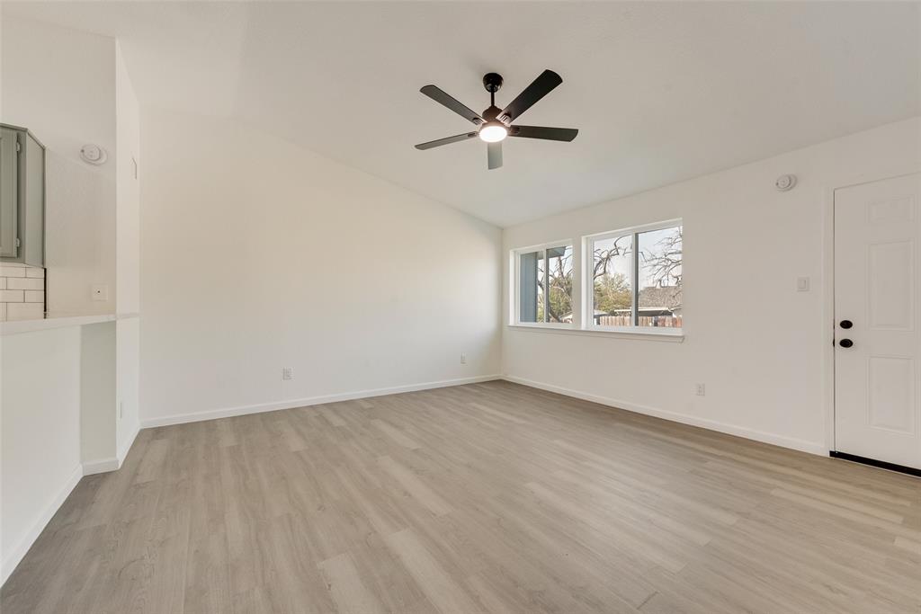 3217 Mahan Circle Property Photo 8