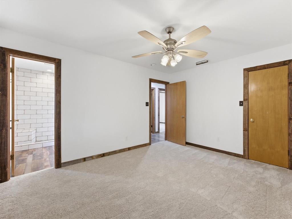 116 County Road 1559 Property Photo 17