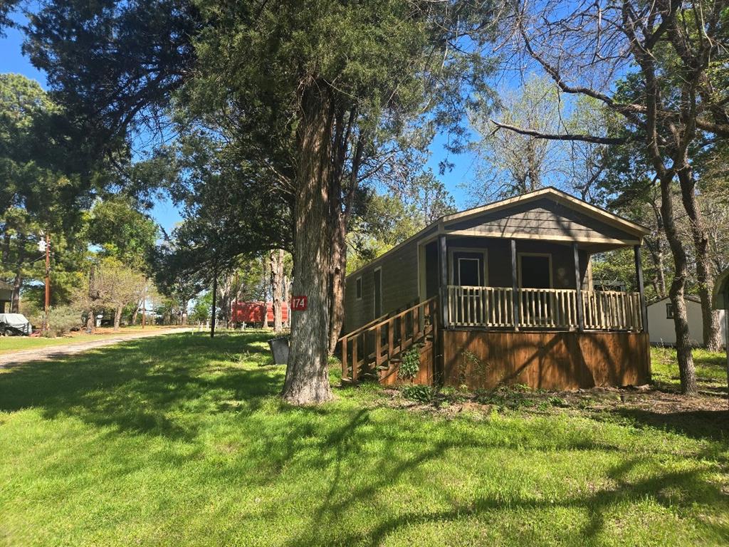 174 Maple Avenue Property Photo 1