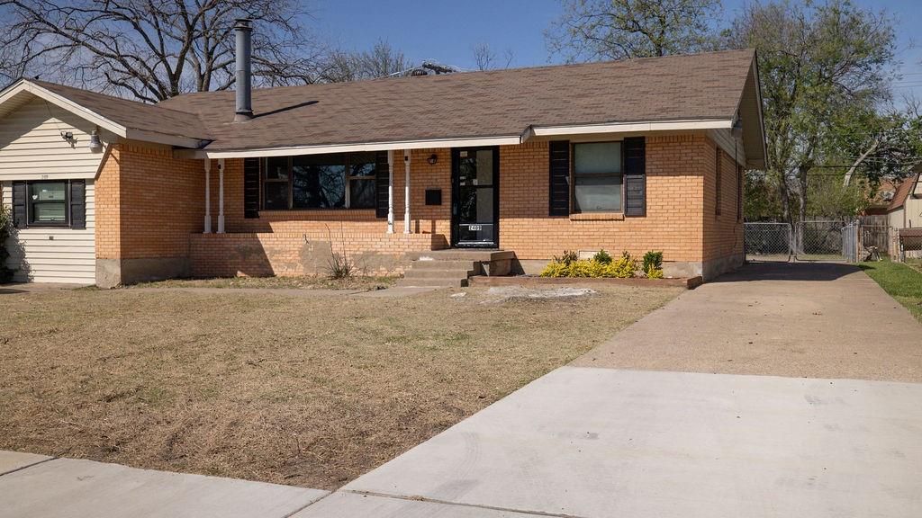 2409 Materhorn Drive Property Photo 1