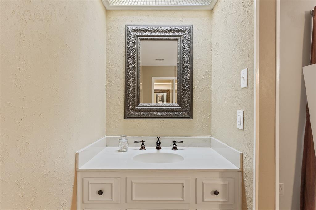 4544 Westchester Drive Property Photo 27