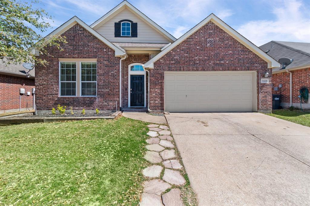3420 Foxfield Trail
