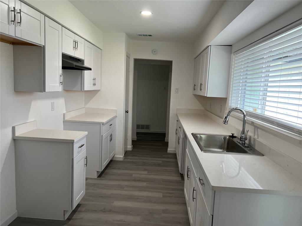 110 Gregory Drive Property Photo 2