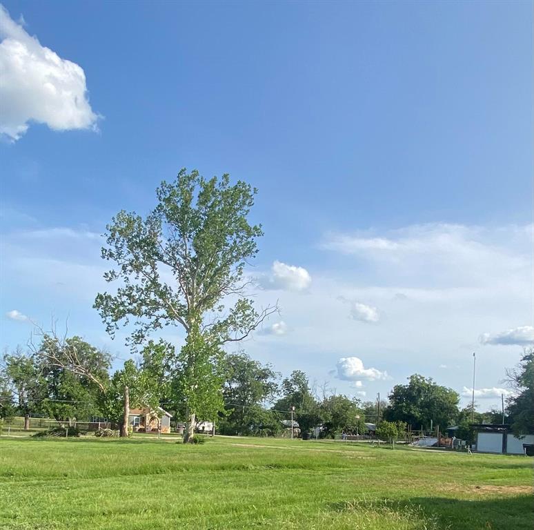 1701 Dallas Street Property Photo 1
